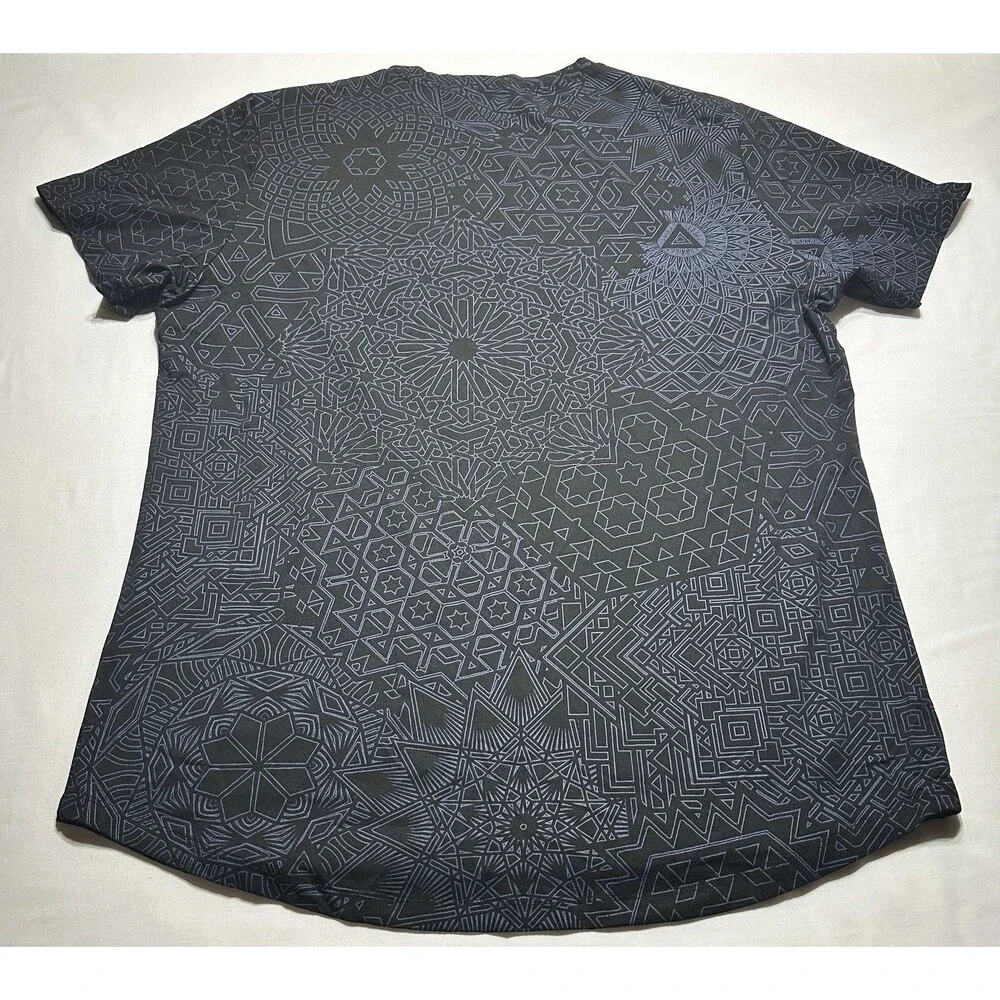 Threyda Geometric Pattern Short Sleeve Shirt Men's Size XL Artist Driven Apparel - Picture 6 of 8